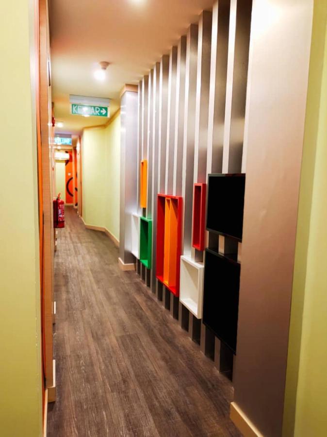 Hotel Capital Express Kota Kinabalu Esterno foto